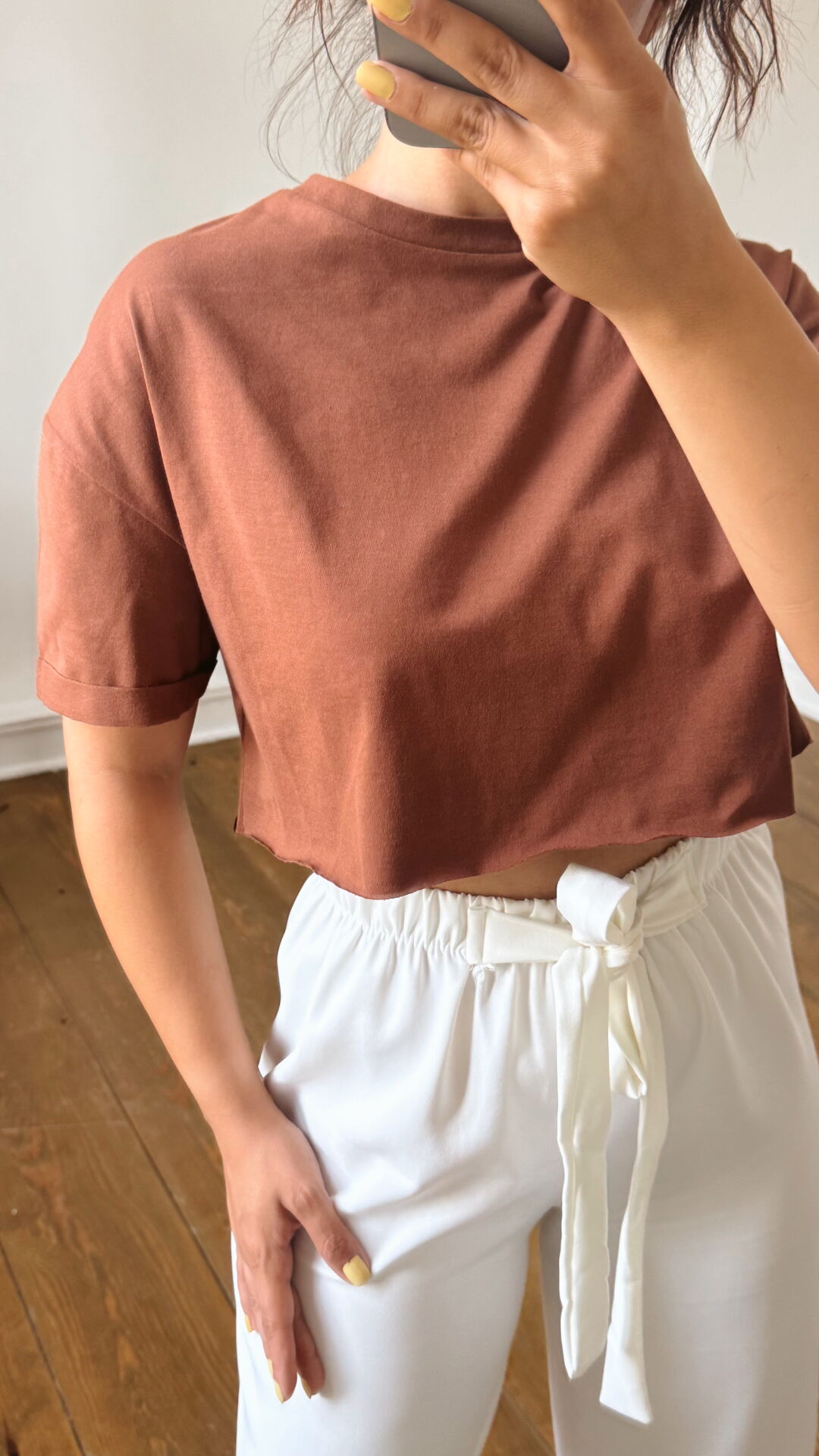 Kesik Uç Crop Tişört-Kahve