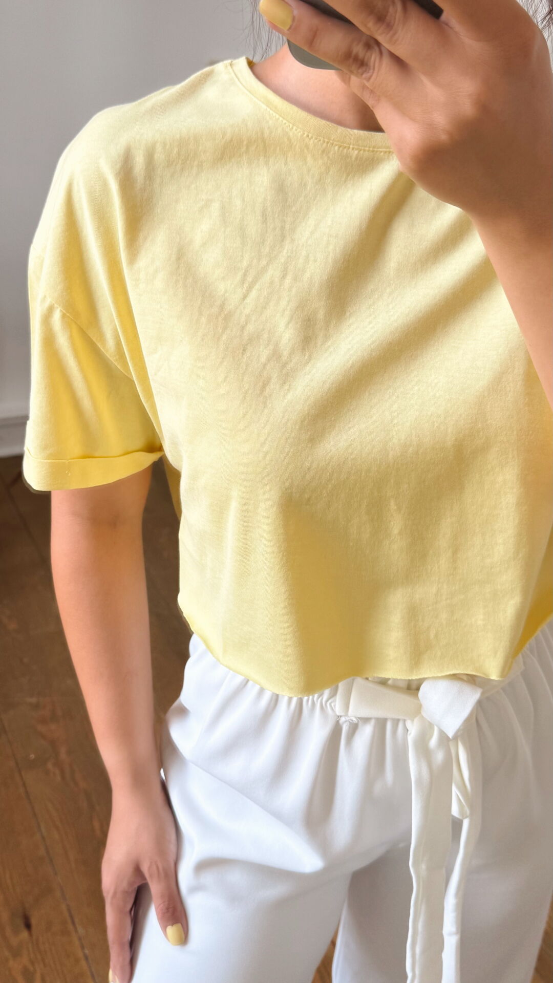 Kesik Uç Crop Tişört-Sarı
