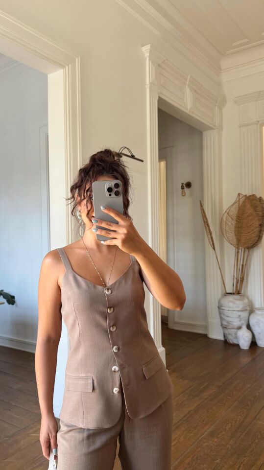 Süs Cep Düğmeli Bluz Kahve