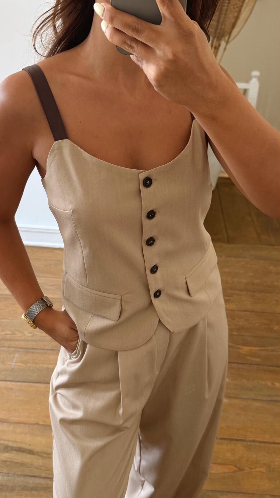 Askılı Düğmeli Bluz Bej