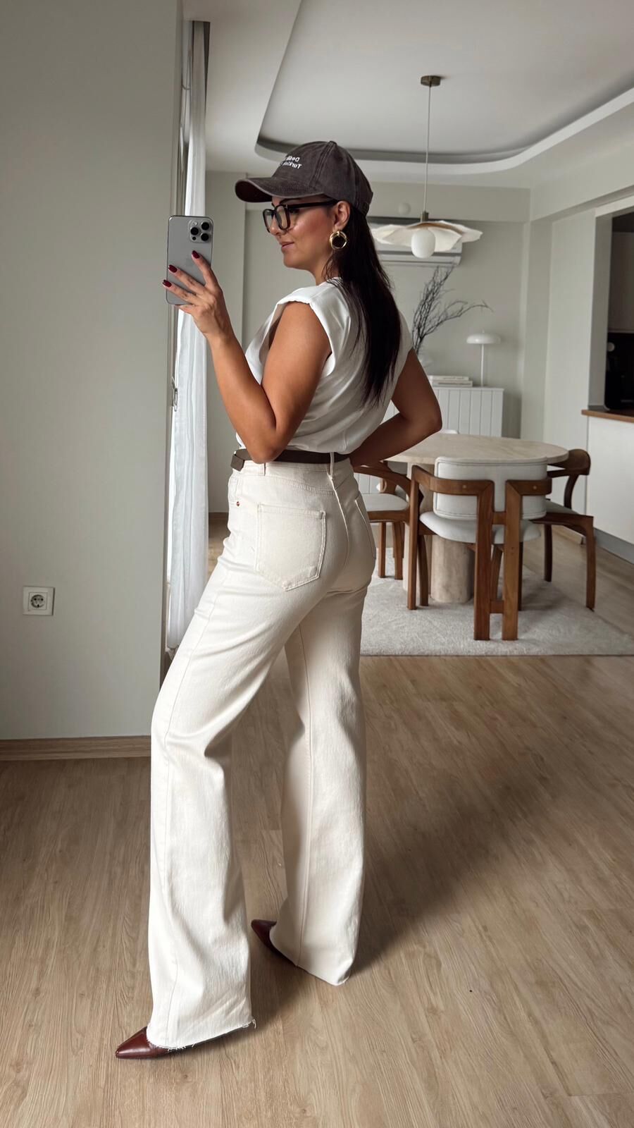 Ekru Yüksek Bel Straight Jean