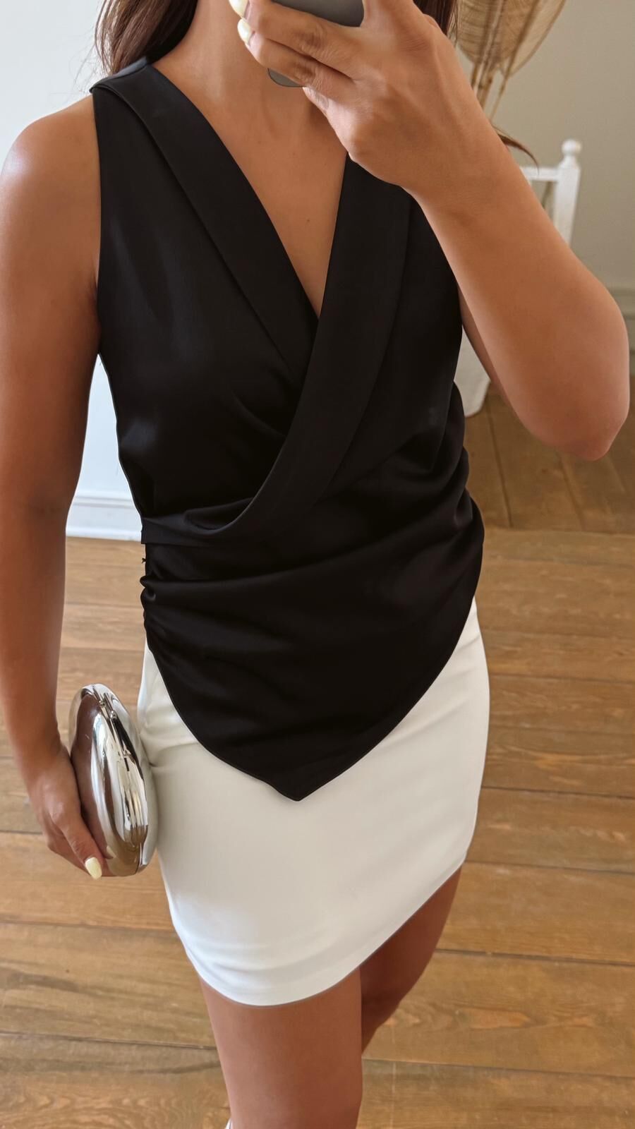 Siyah Saten Asimetrik Bluz