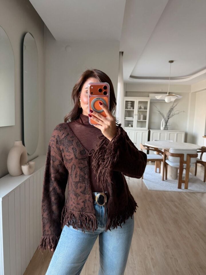 Çiçek Desen Kahve Hırka