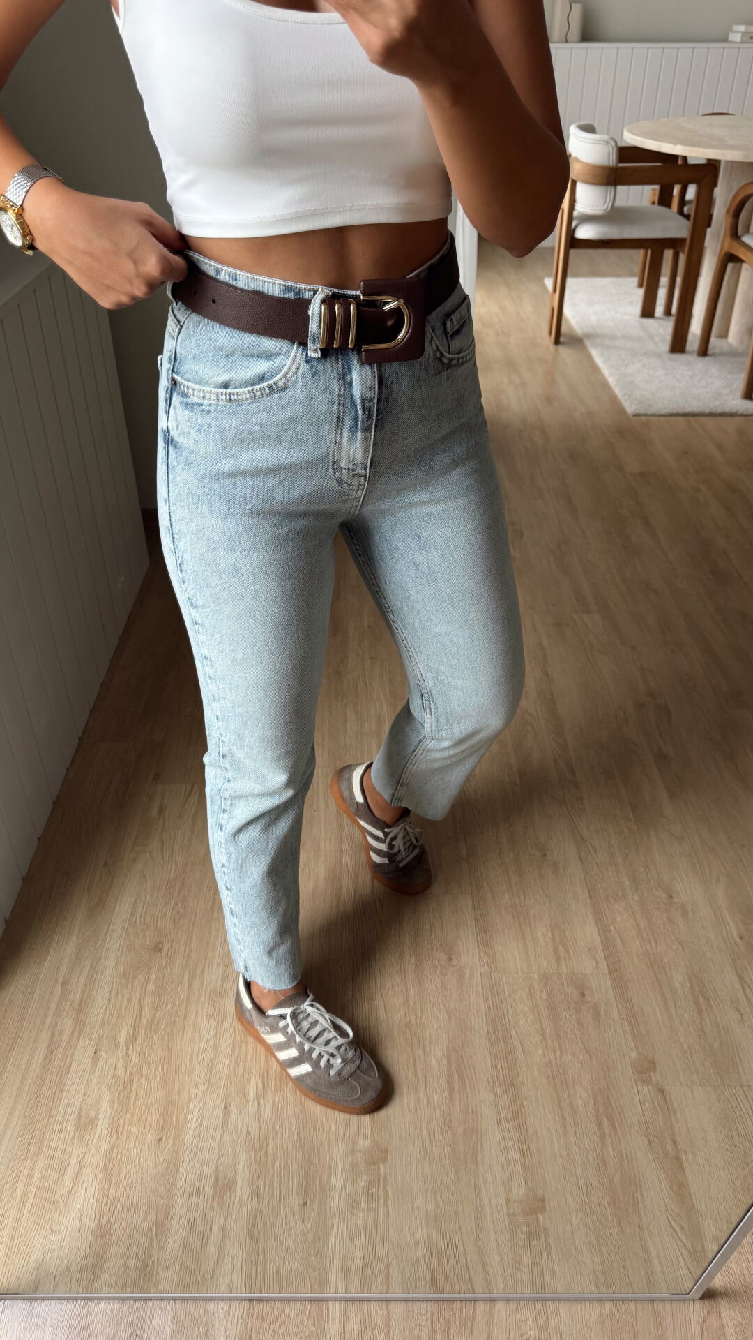 Buz Mavi Kesik Jean 2402