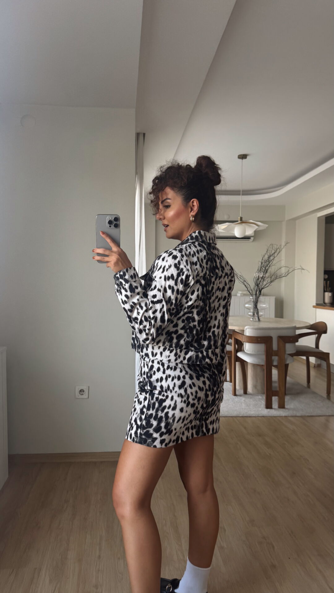 Siyah Beyaz Leopar Ceket