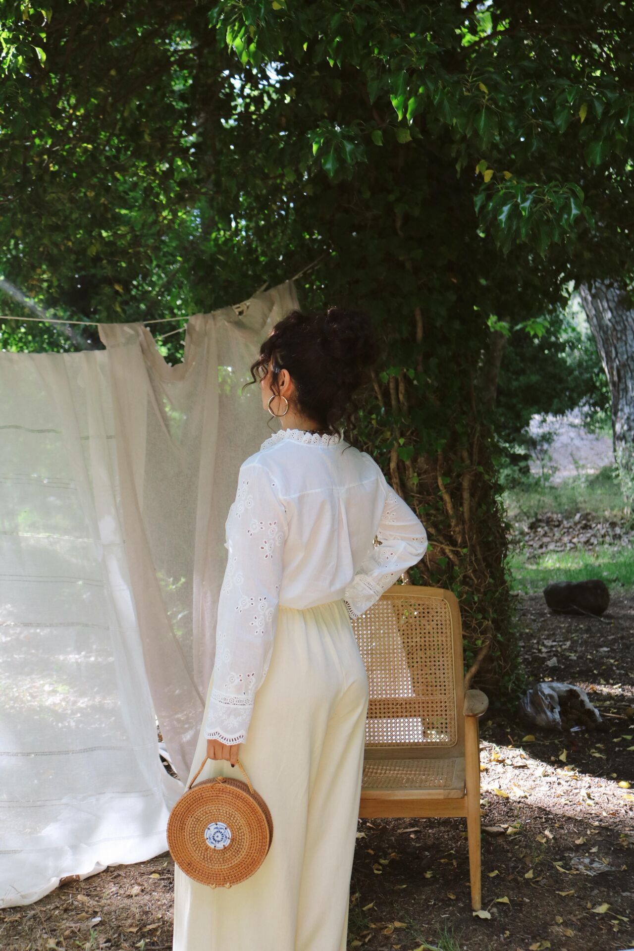 Fırfırlı İşlemeli Gömlek