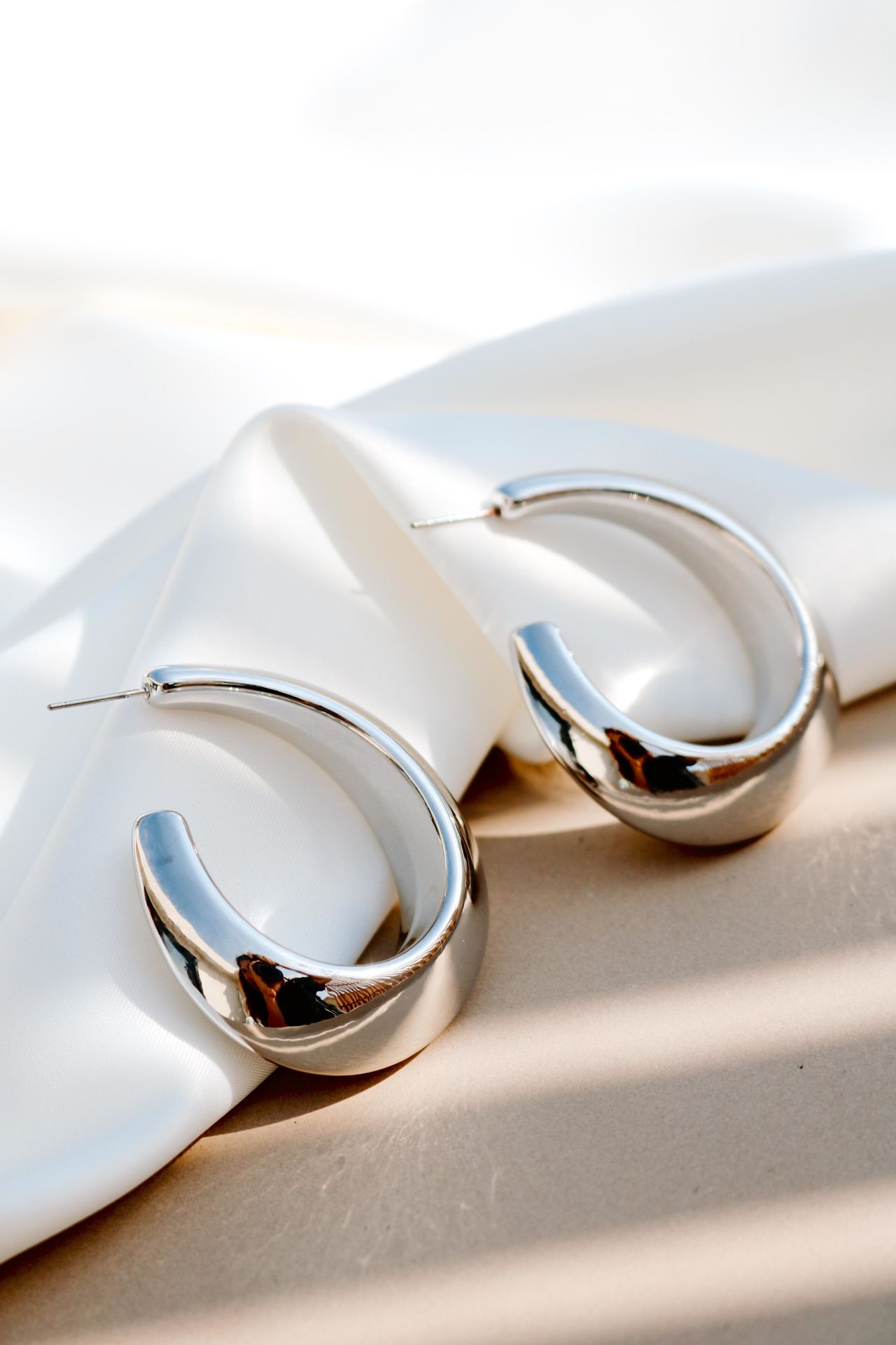 Demilune Silver Küpe