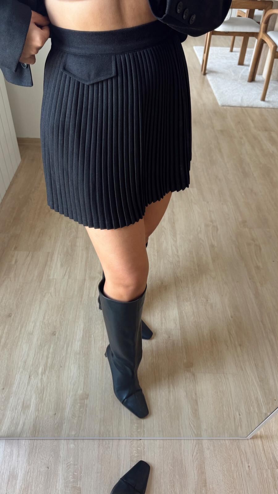 Süs Cep Piliseli Etek Siyah