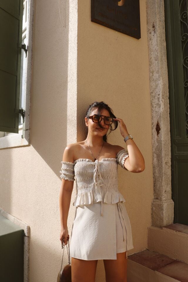 Kuşgözü Lastikli Bluz Taş