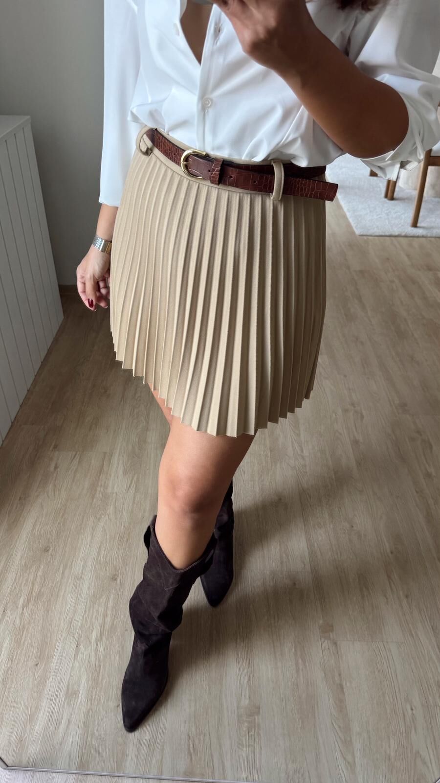 Kemerli Piliseli Etek Bej