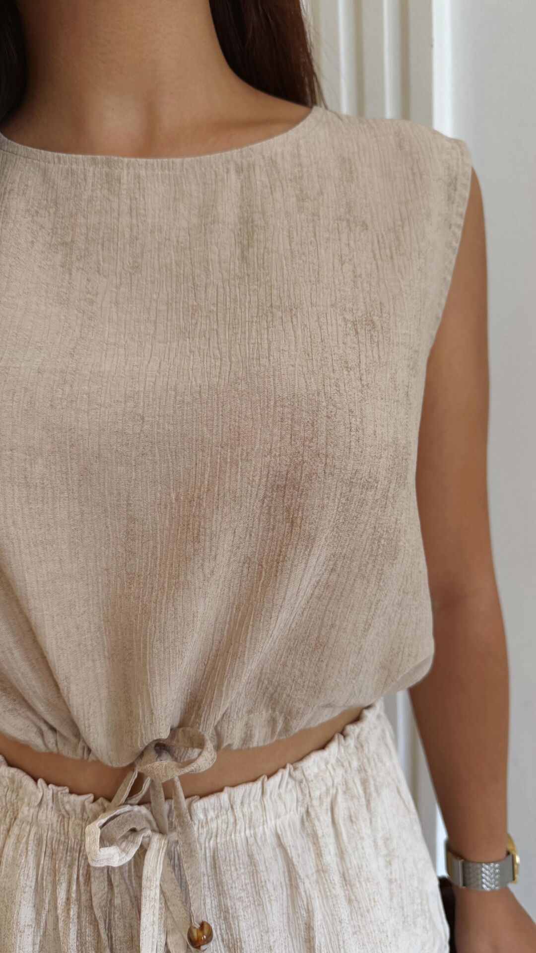 Bej Büzgülü Bluz