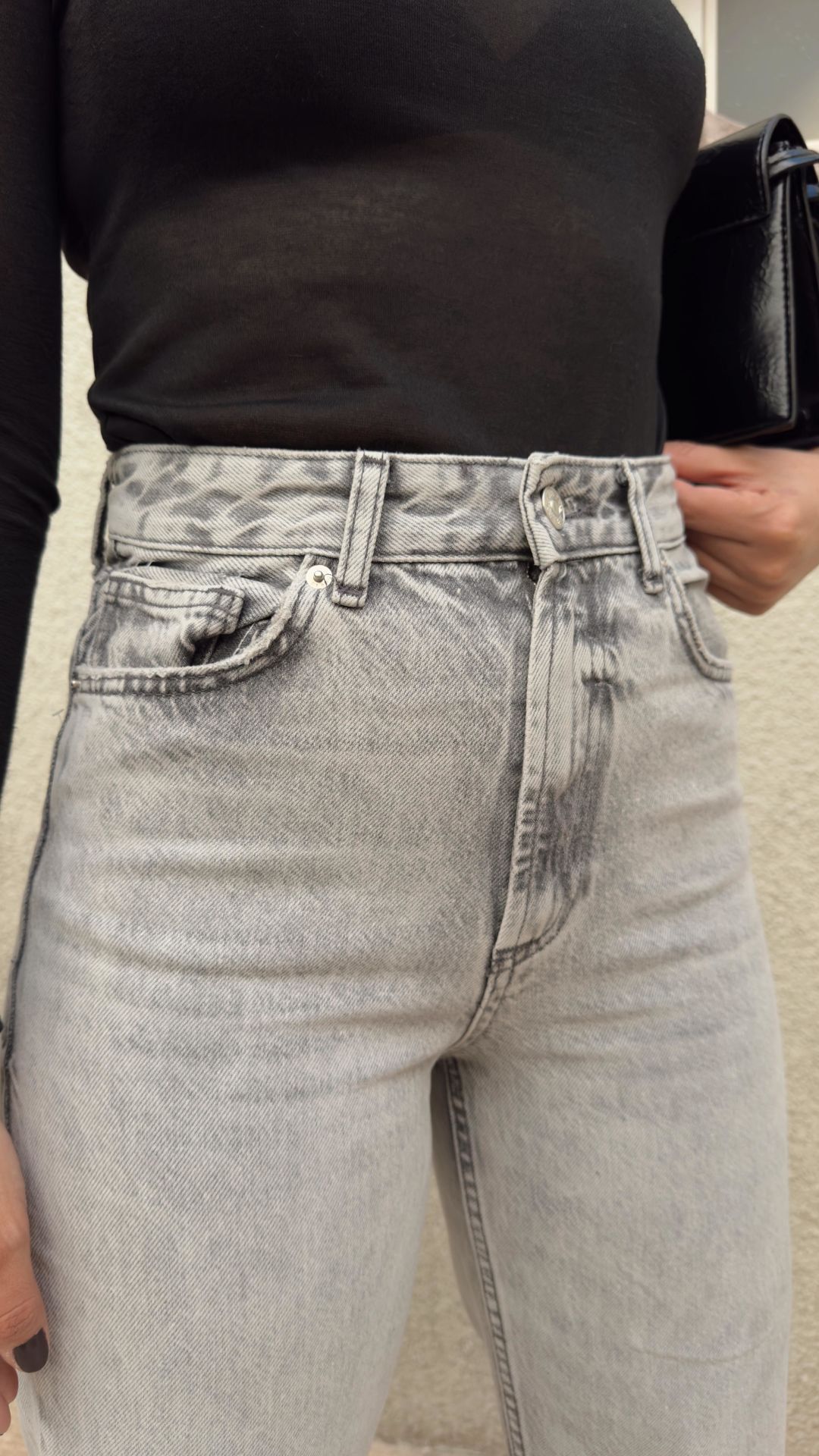 Taşlamalı Açık Gri Straight Jean