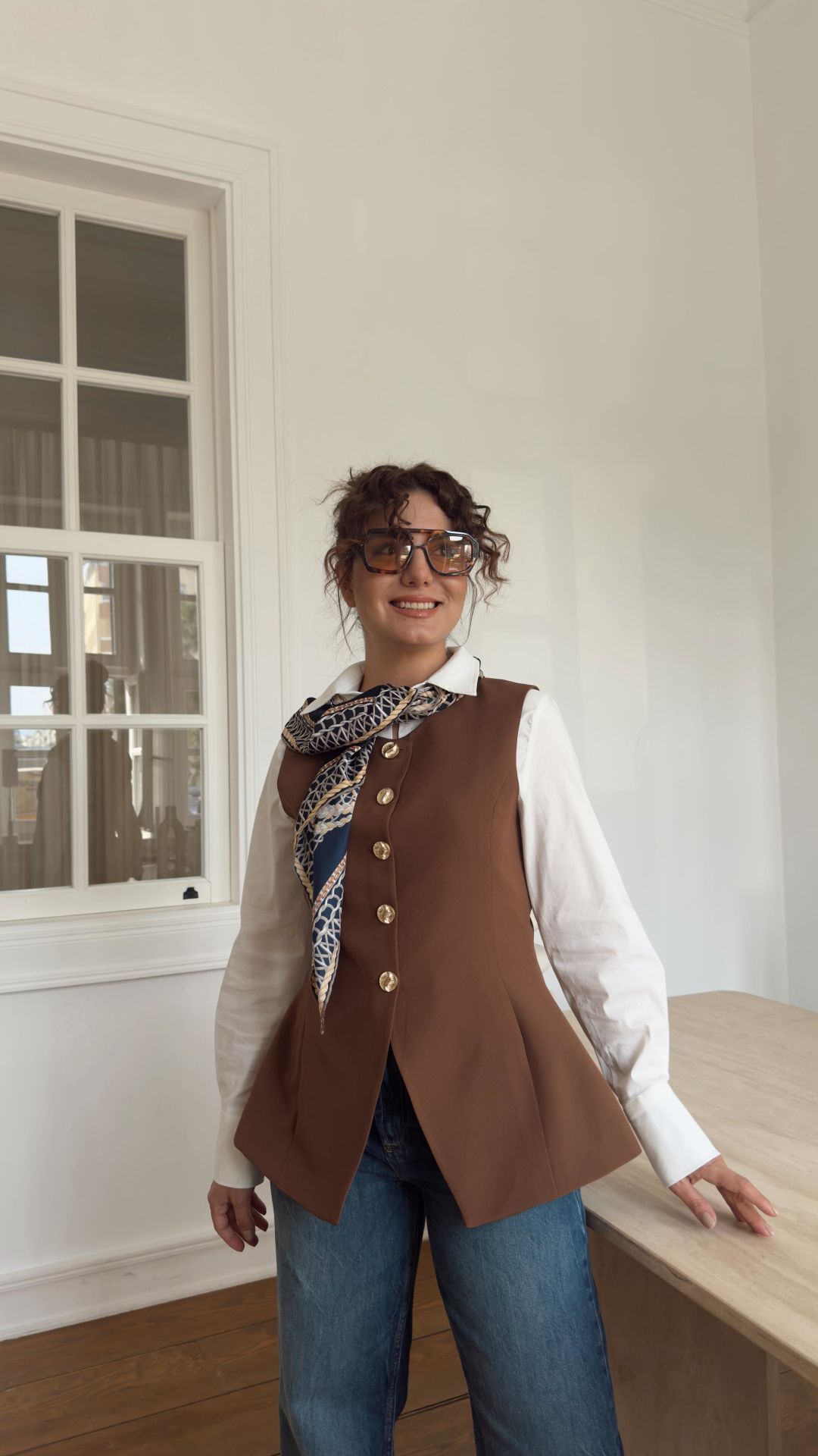 Gold Düğme Kahve Yelek