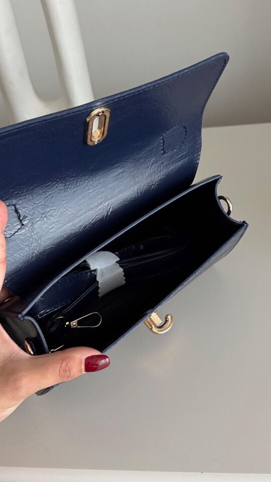 Lora Lacivert Çanta