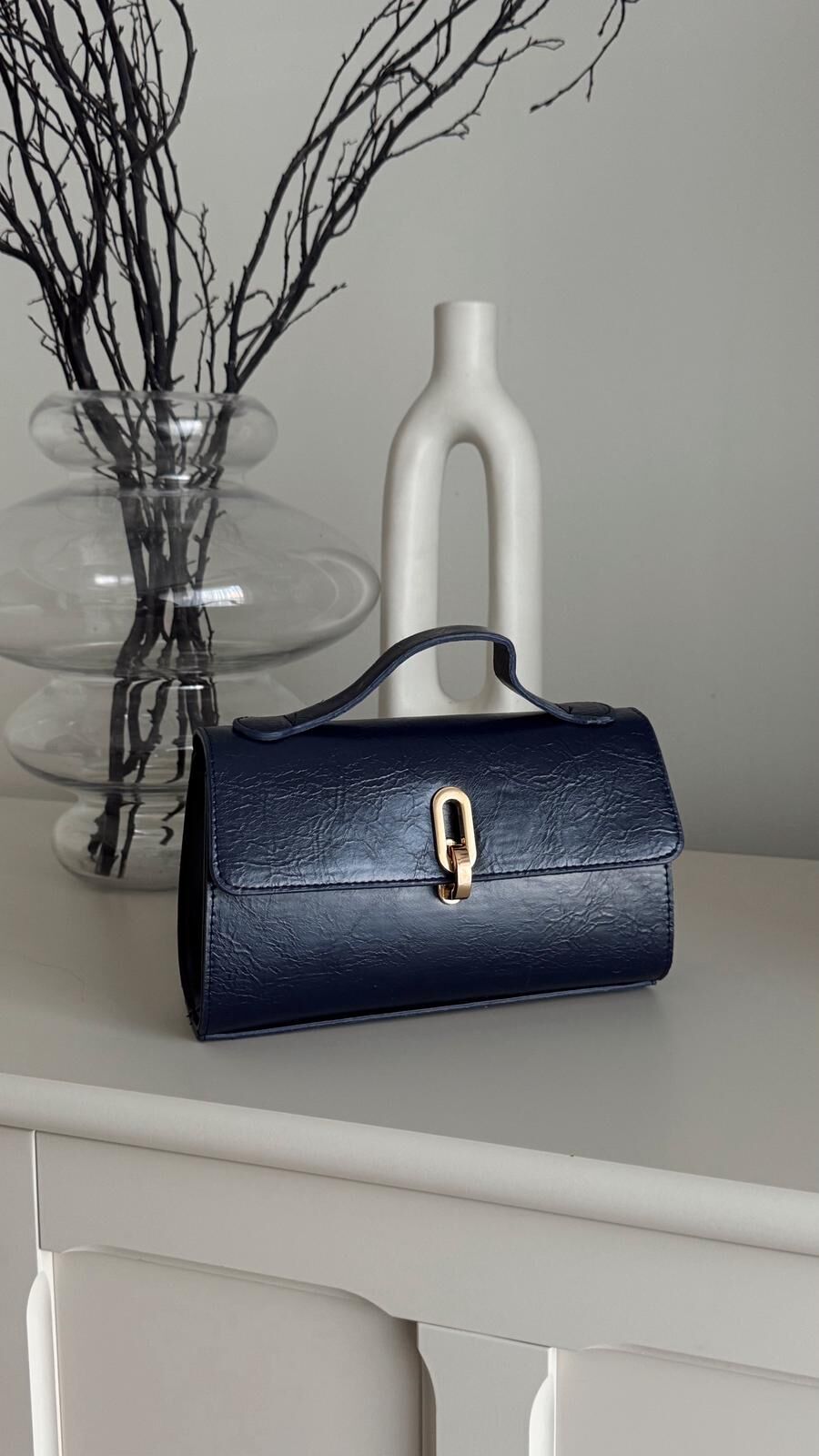 Lora Lacivert Çanta