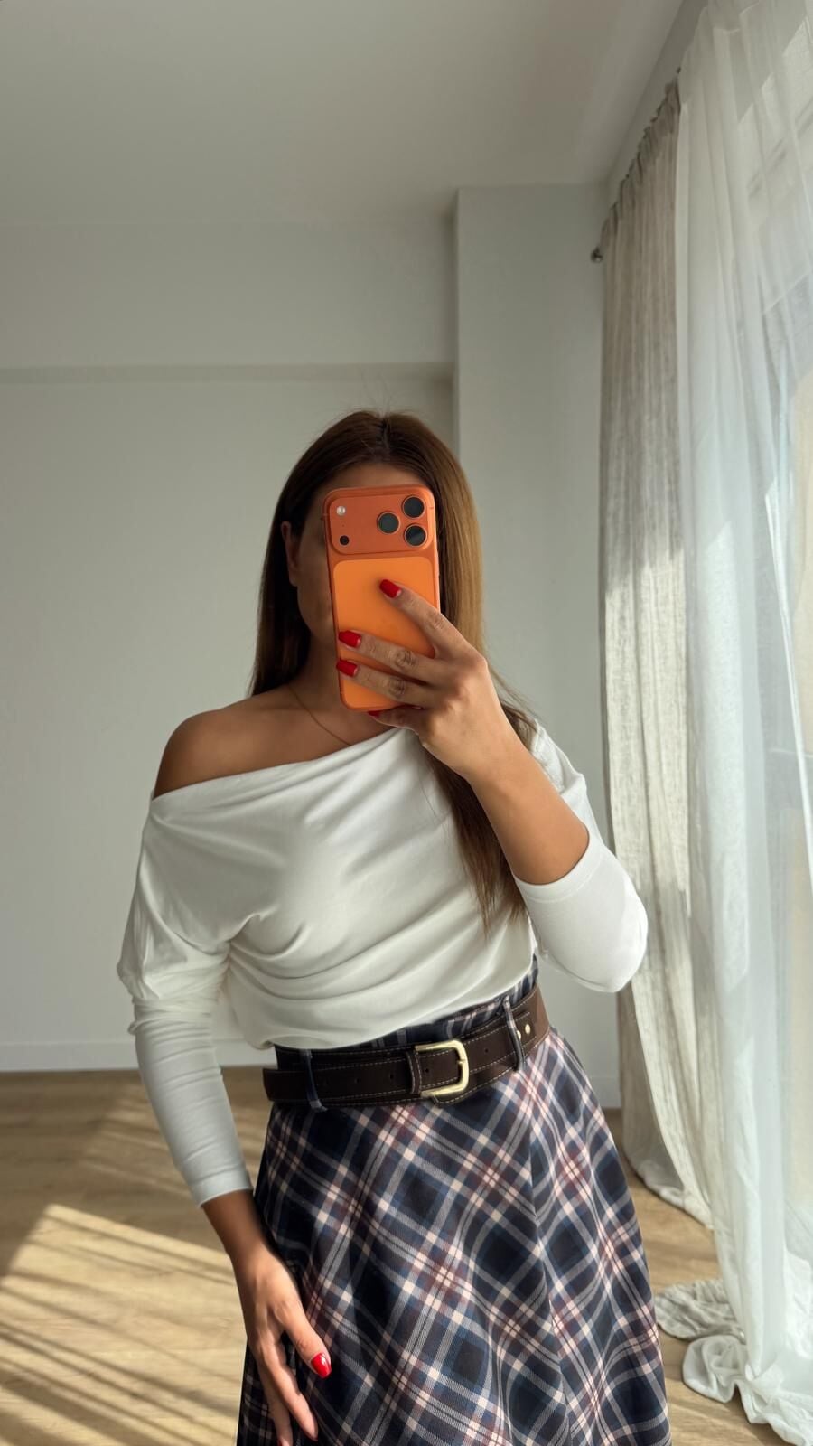 Kayık Yaka Ekru Bluz