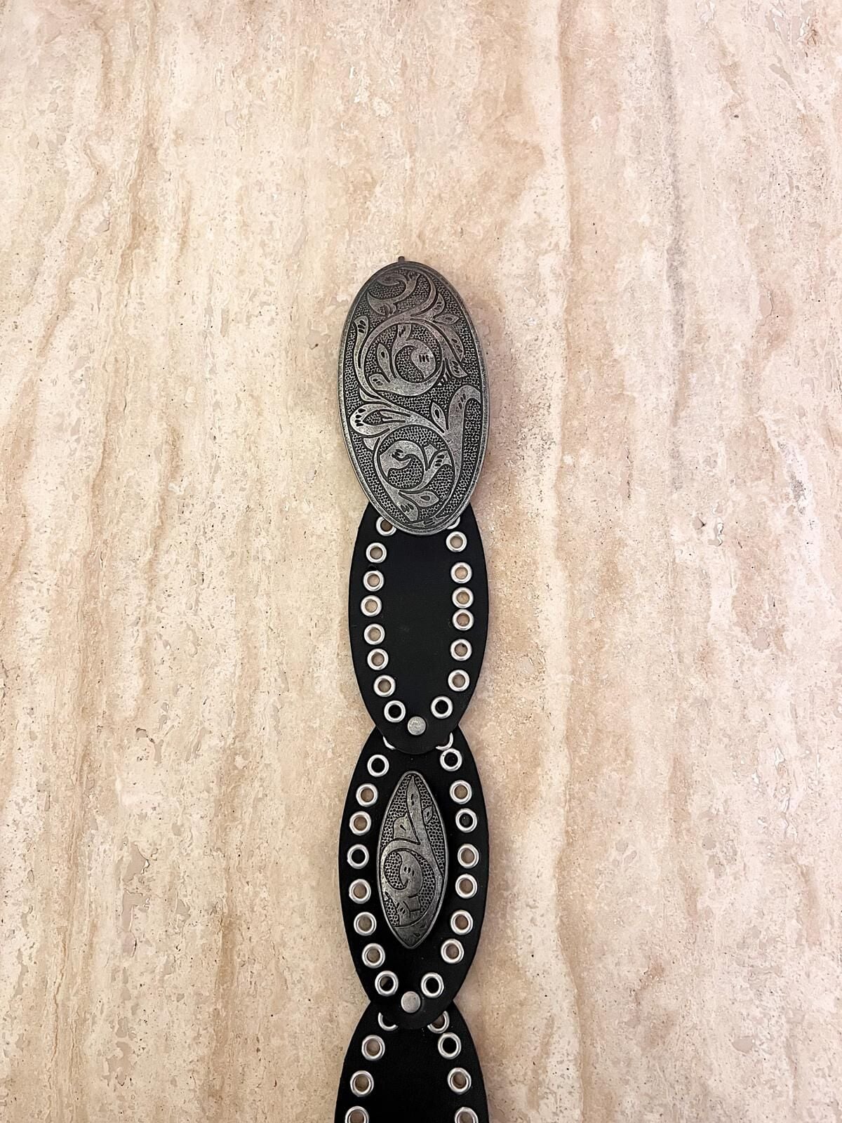 Oval Toka Zımbalı Kemer Siyah