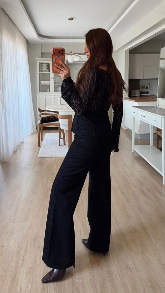 Bağlamalı Güpürlü Bluz Siyah