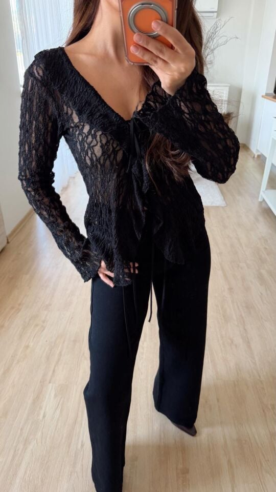 Bağlamalı Güpürlü Bluz Siyah