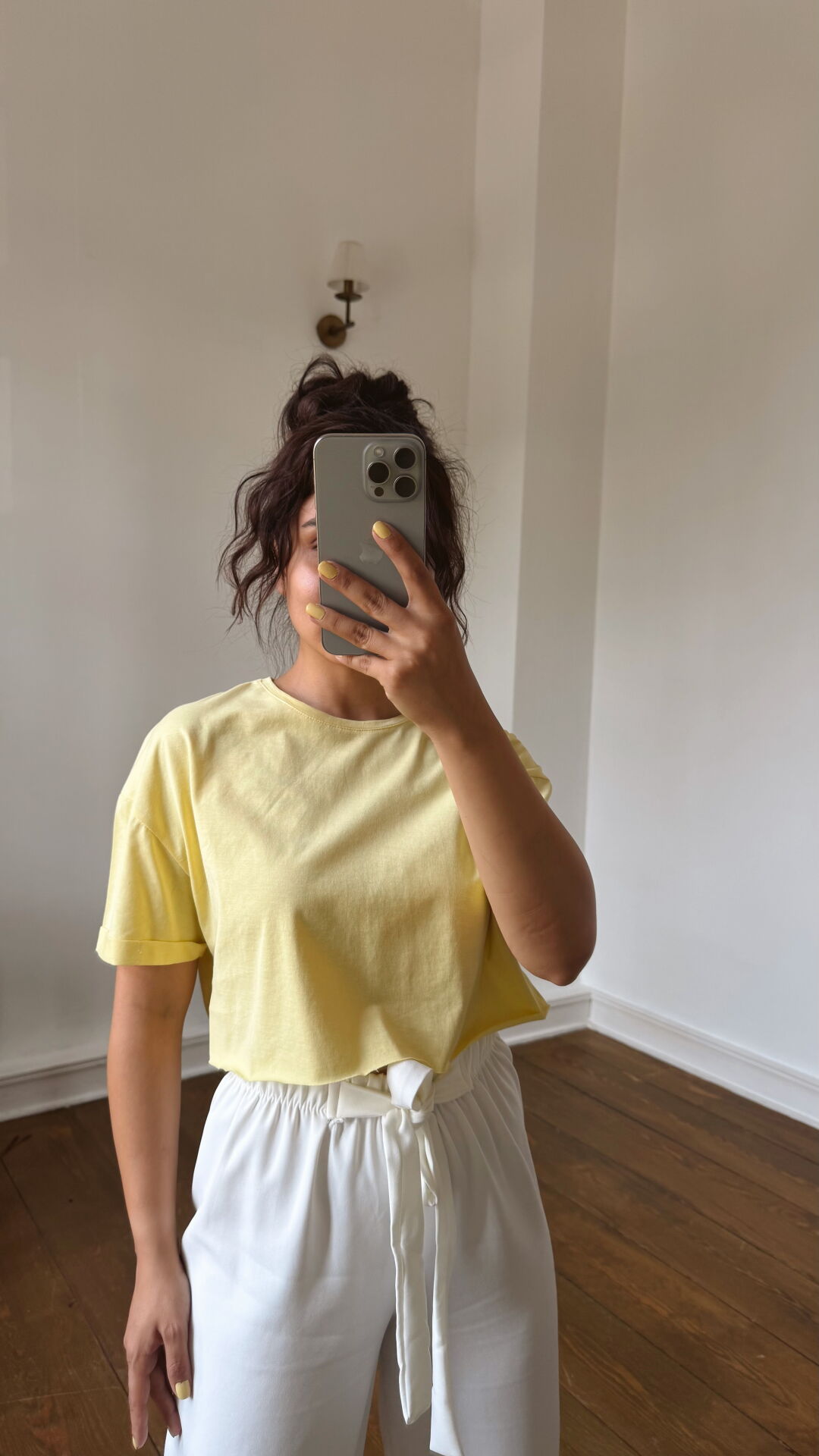 Kesik Uç Crop Tişört-Sarı