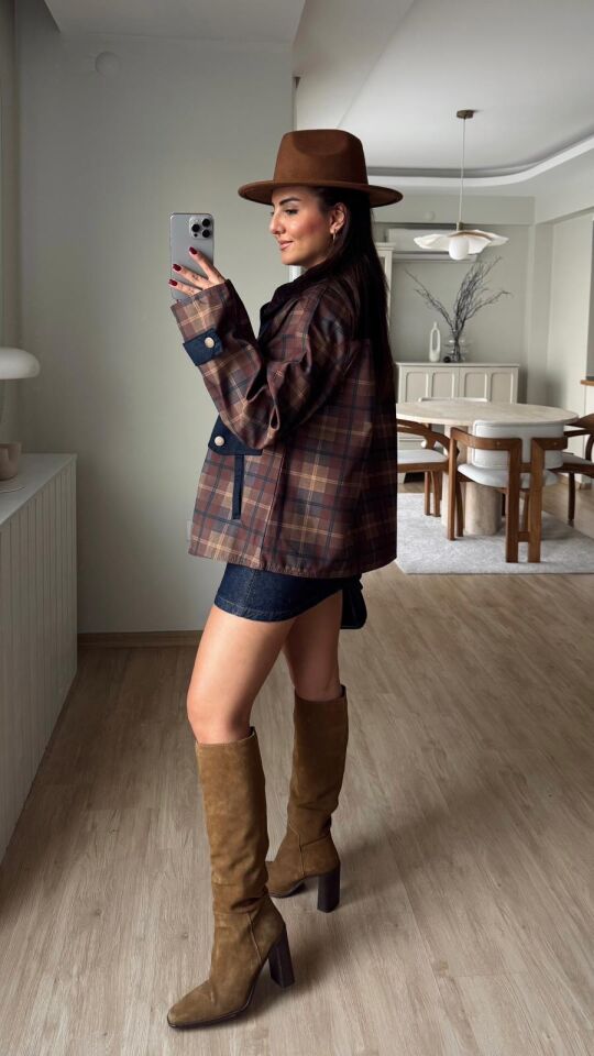 Kadife Yaka Ekose Ceket