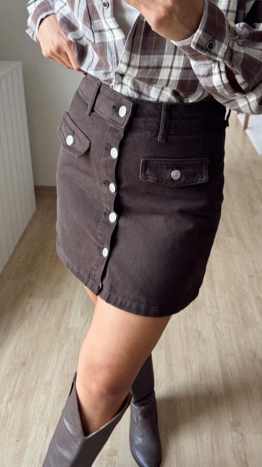 Kahve Düğmeli Etek