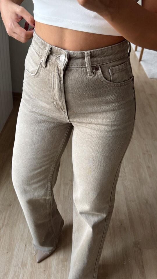 Bej Taşlamalı Straight Jean