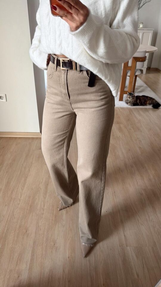 Bej Taşlamalı Straight Jean