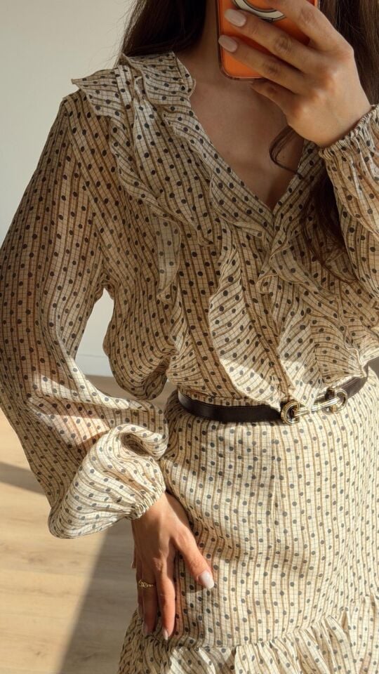 Puantiyeli Volanlı Bluz