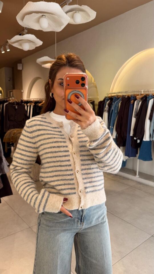 Taş Gri Çizgili Hırka