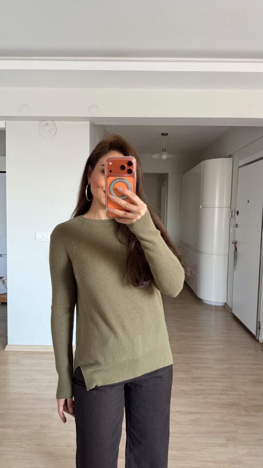 Yırtmaçlı Triko Kazak Haki