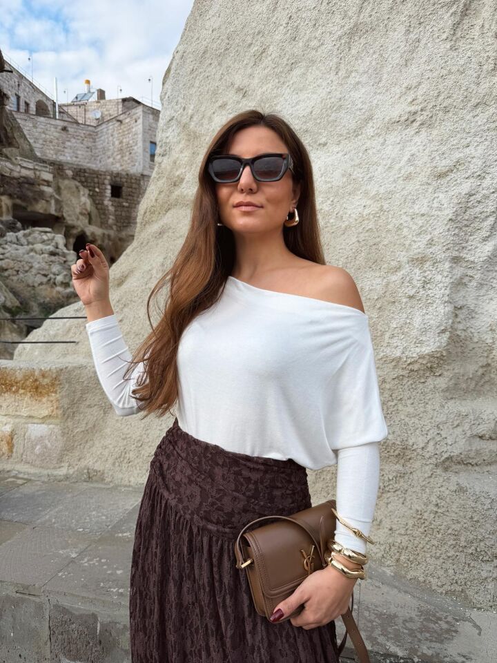 Kayık Yaka Bluz Ekru