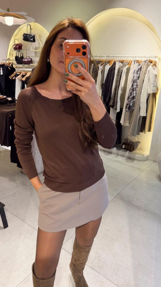 Kahve Kayık Yaka Triko