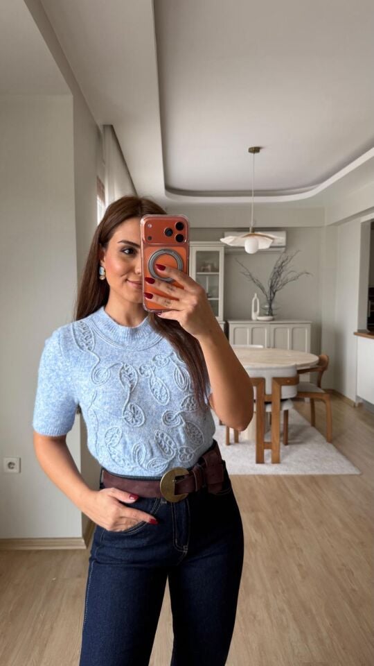 Kısa Kol Motifli Kazak Mavi