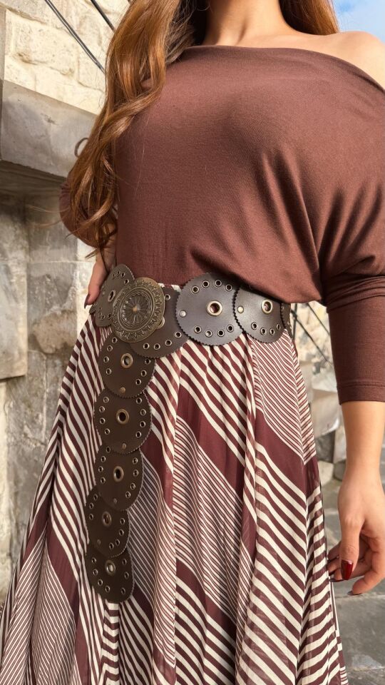 Kayık Yaka Bluz Kahve