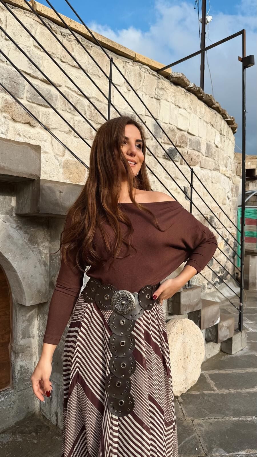 Kayık Yaka Bluz Kahve