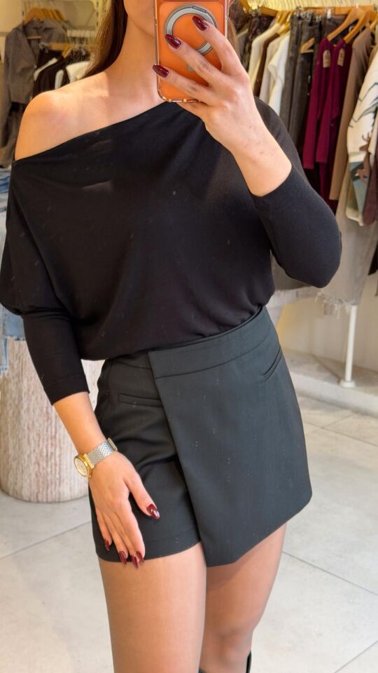 Kayık Yaka Bluz Siyah