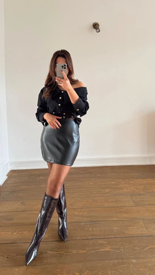 Siyah Mini Deri Etek
