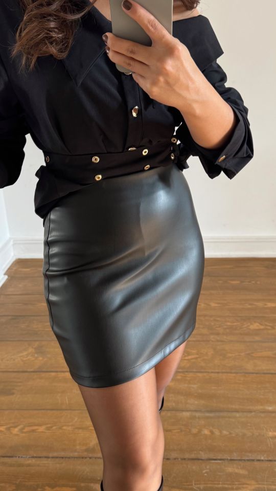 Siyah Mini Deri Etek