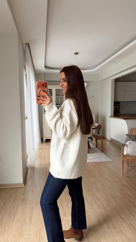 Oversize Düğmeli Hırka Ekru