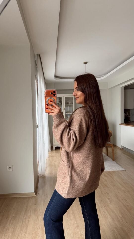 Oversize Düğmeli Hırka Camel