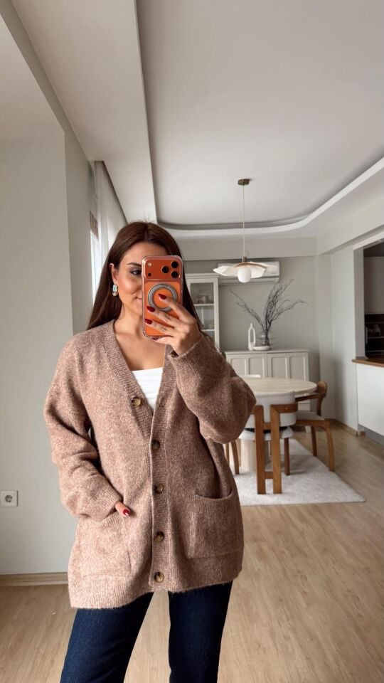 Oversize Düğmeli Hırka Camel