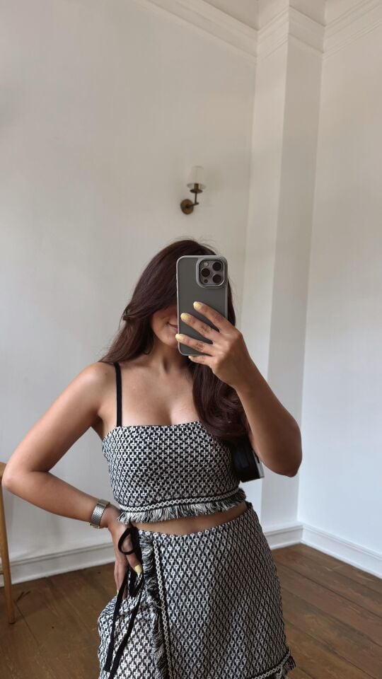 Püsküllü Crop