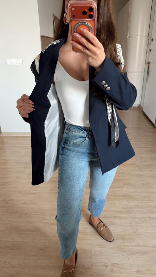 Gold Düğme Pensli Blazer Laci