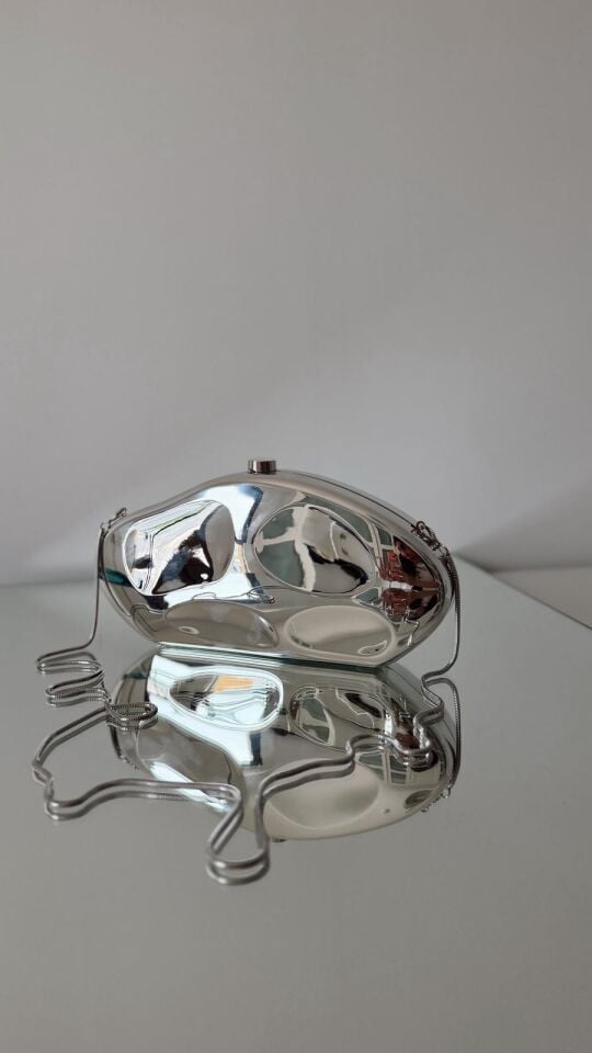 Wave Metal Clutch Silver