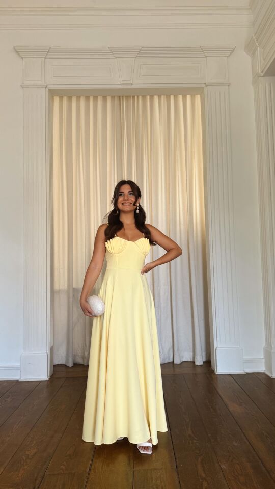 İstiridye Detay Elbise Butter