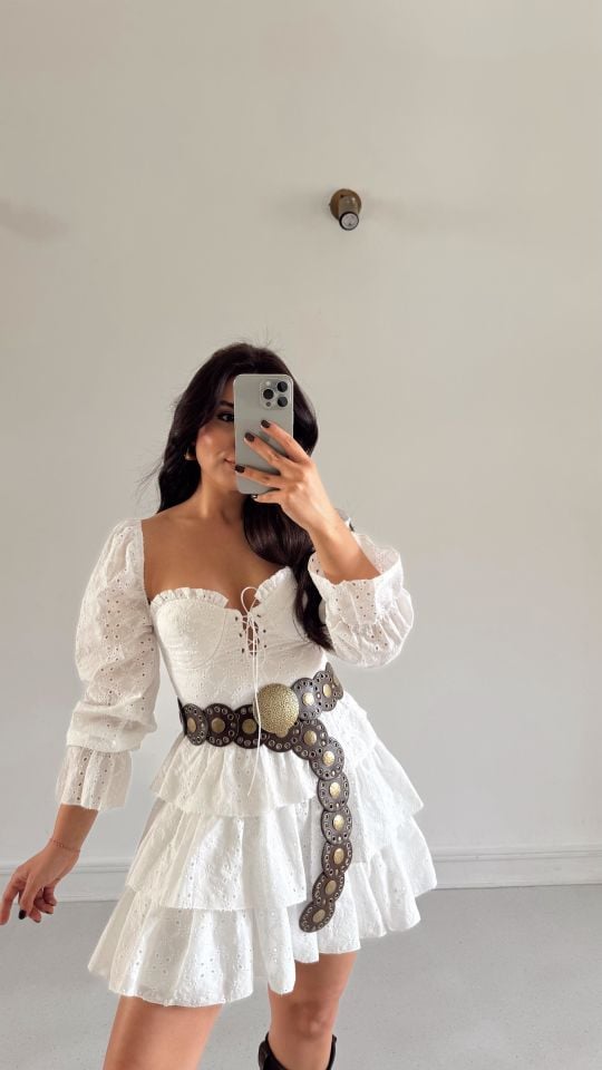 Brodeli Katlı Elbise