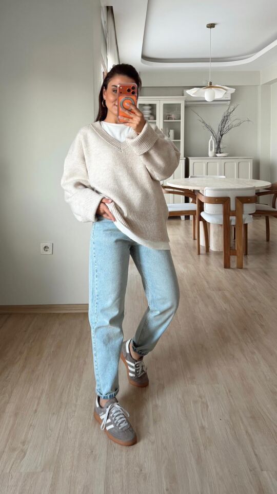 V Yaka Triko Kazak Taş