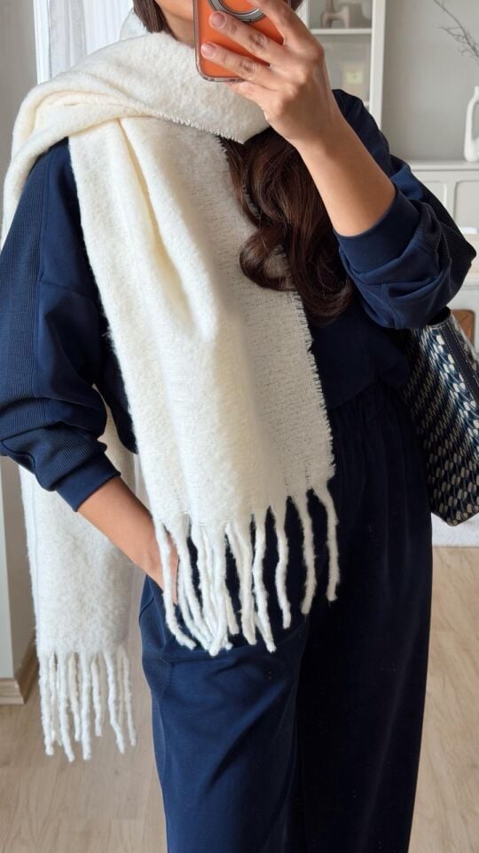 Ekru Püsküllü Şal