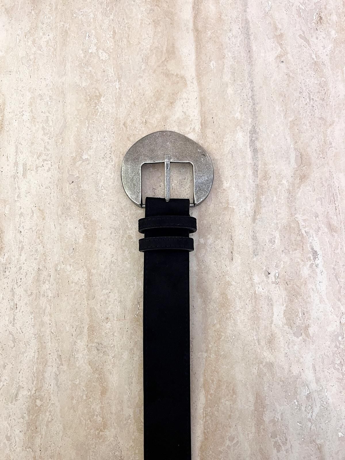 Süet Gümüş Toka Kemer Siyah